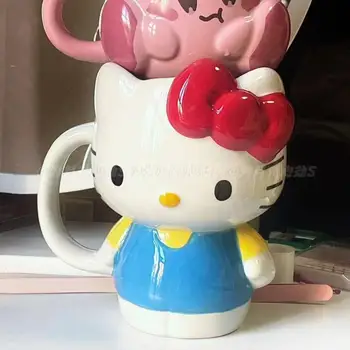 Kawaii Sanrioed Кити Mug Скъпа мультяшная момиче-студентка Керамична чаша за творчество Чаша за вода Аниме и Периферни двойка Подарък на фестивала