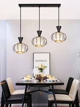 Трапезария полилей през цялата модерен просто домашен лампа Луксозен и елегантен кристална маса за хранене, кът висящи лампи